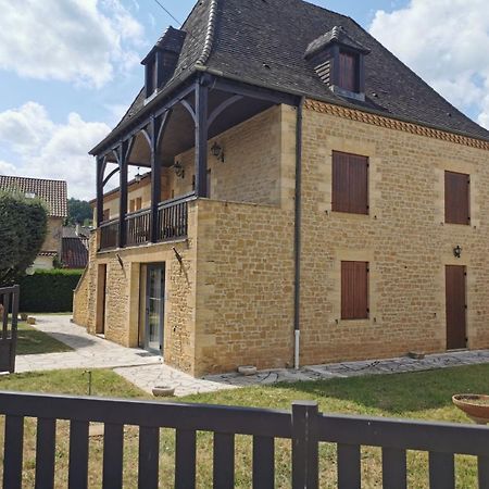 Maison de Sarlat: Spacious Garden Retreat near Town Center Villa Exterior photo